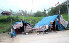 Kendeng farmers’ ‘Struggle Tent’ set on fire following cement factory blockade