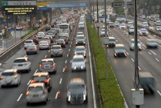 Cawang-Semanggi toll road contraflow may last until December: Police