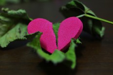 Jakarta mall celebrates month of love with exhibition of broken-hearts