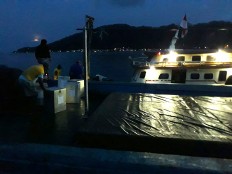 Vessel carrying ballots sinks in Bintan