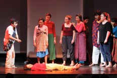 14 actors, two countries, one stage