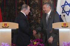 Singaporean PM, hosting Netanyahu, endorses 'two-state' plan 