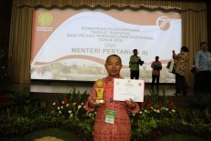 School dropout becomes Indonesia's most 'prestigious farmer'