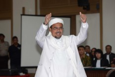 Rizieq Shihab to return to Indonesia on Nov. 10, denies overstaying in Saudi Arabia