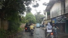 Depok mulls applying one-way traffic system permanently