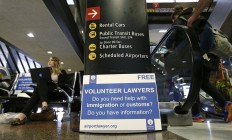 Airports, legal volunteers prepare for new Trump travel ban 