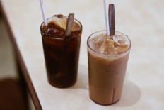 Since its establishment in 1927, Kopi Es Tak Kie, as the name suggests, serves traditional iced coffee with one mission; fighting thirst and sleepiness at the same time.
