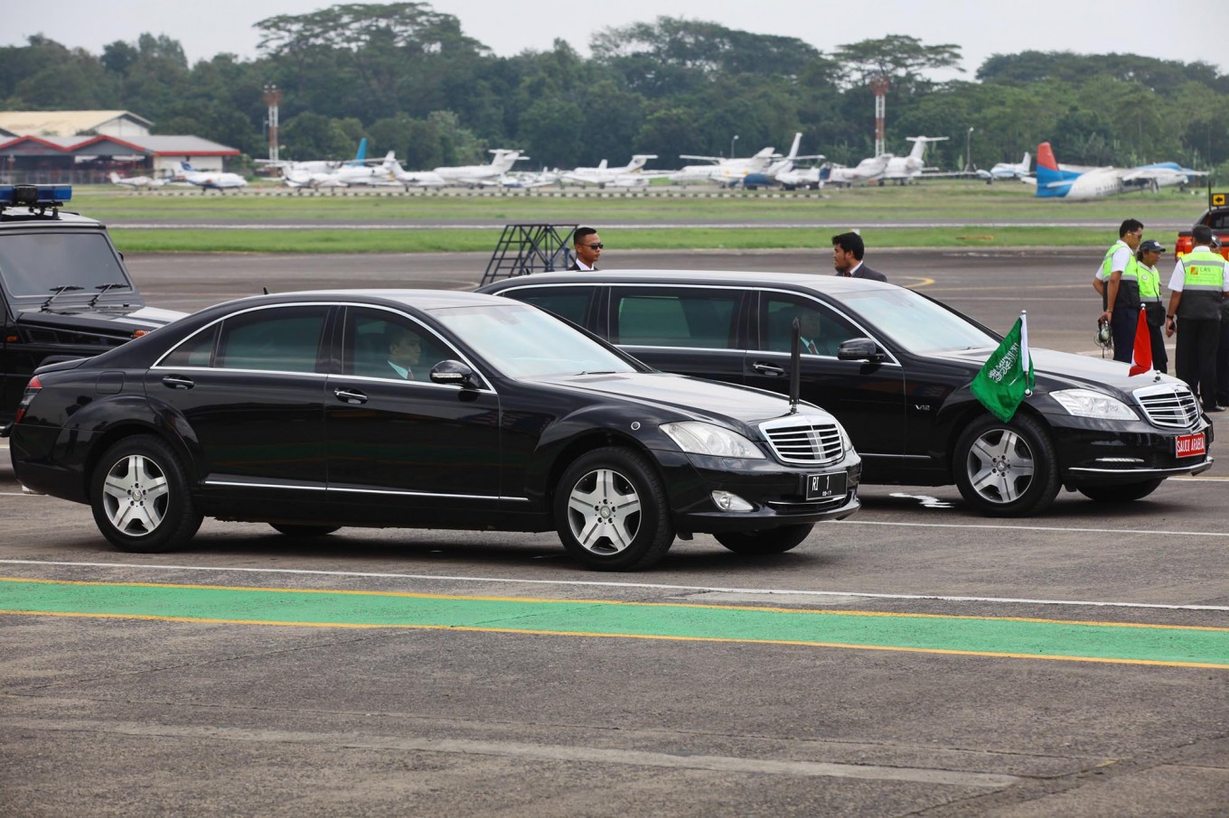 Sby Returns Vvip Mercedes Car To State Palace National The Jakarta Post