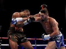 Bellew stuns Haye with 11th-round stoppage 
