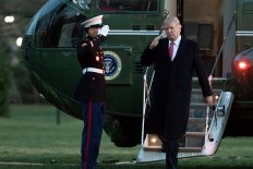 Trump expected to sign new travel ban order