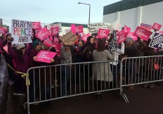 Trump offers Planned Parenthood funds if it halts abortions 