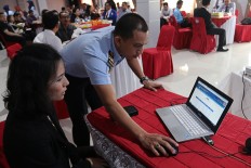 Two French journalists deported from Papua over alleged immigration violations