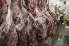 Brazil meat scandal deepens as China, EU, Chile bar imports 