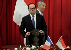 Europe can beat protectionism by working with Asia: Hollande 