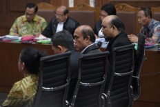  Politician slams KPK investigator over threat accusation in e-ID case