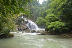 Visiting Lapopu, the highest waterfall in East Nusa Tenggara