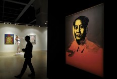 Andy Warhol portrait of Mao sold for $12.6m