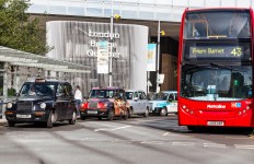 London plans vehicle emissions fee to fight air pollution 