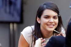 Pepsi pulls widely mocked ad featuring Kendall Jenner 