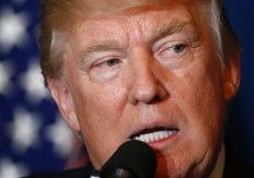 Trump administration to lift federal hiring freeze 