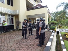 Three injured as alleged IS supporter attacks police in Central Java