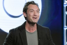 Jude Law to play Dumbledore in 'Fantastic Beasts' sequel 