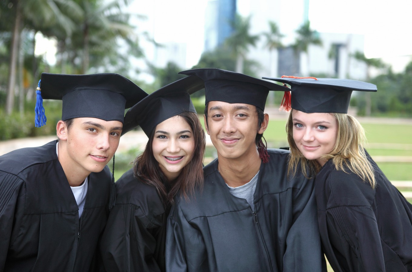 University holiday. Выпускник Сиднейского университета. Western Sydney University. Scholarship for International student Korea 2023.