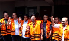 Southeast Sulawesi governor detained  for bribery