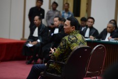 Police close street ahead of Ahok's final hearing 