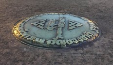 Stolen plaque in Thailand a sign of anti-democratic sentiment 