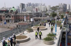 Seoul unveils city’s first highway-turned-park