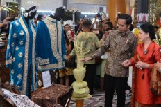 Jokowi opens Indonesian craft expo