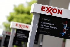 Exxon beats 1Q profit forecasts 