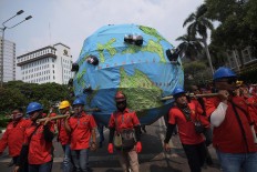 Workers federation demand Rp3.9 million minimum wage