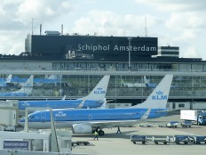 Amsterdam’s Schiphol airport nears ‘safety limits’