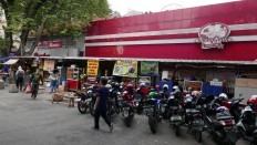 Djarot wants dedicated sites for hawkers