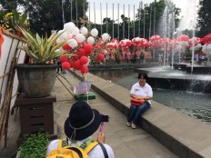 10,000 balloons for Ahok ahead of verdict announcement