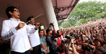 Djarot welcomes songs for Ahok and unity
