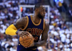 Cavs, Warriors eye third finals showdown in a row