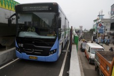 Experts call for better public transportation integration in Greater Jakarta to lure more users