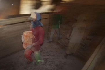 Trowulan brick producers struggle against technology and regulations