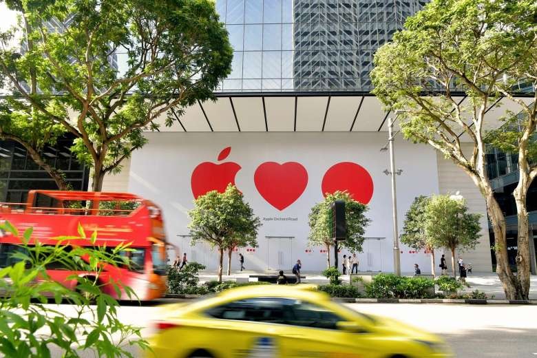 Apple Orchard Road opens in Singapore - Apple