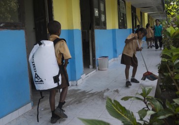 Children risk life to achieve dreams