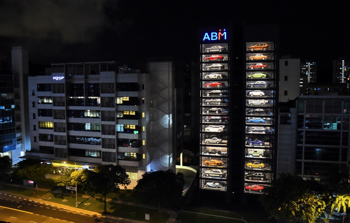 PlayStation SG creates massive car vending machine in US0k marketing stunt