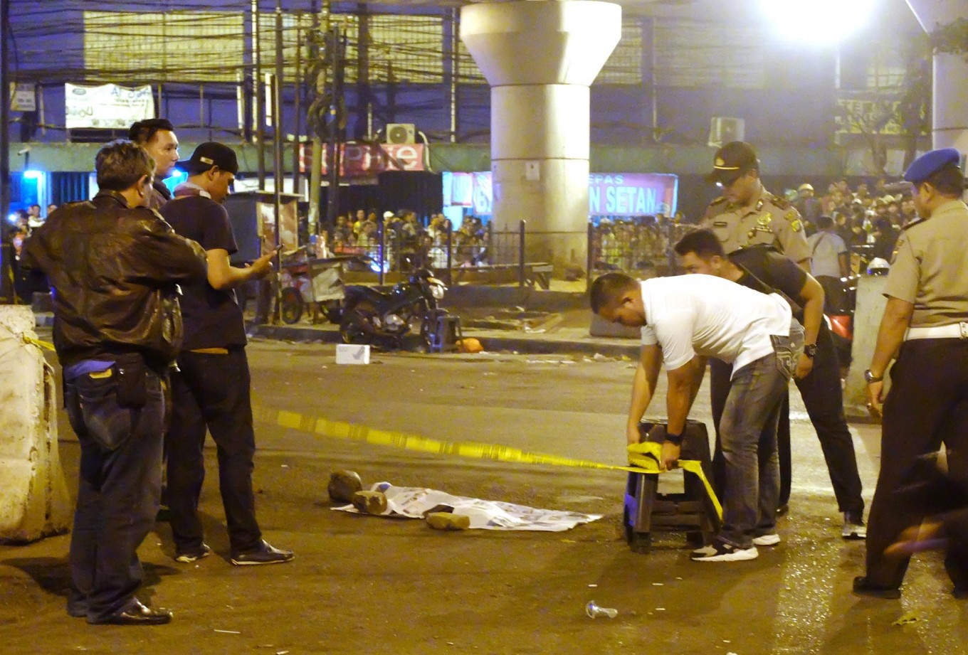 Five People Arrested In Relation To Jakarta Twin Suicide Bomb Attack ...