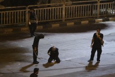 UK issues travel warning after Kampung Melayu bombings