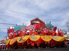 Wonogiri celebrates anniversary with colossal dance, cultural carnival