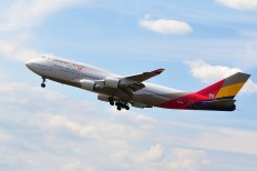 Asiana may ditch cargo business to close Korean Air merger deal