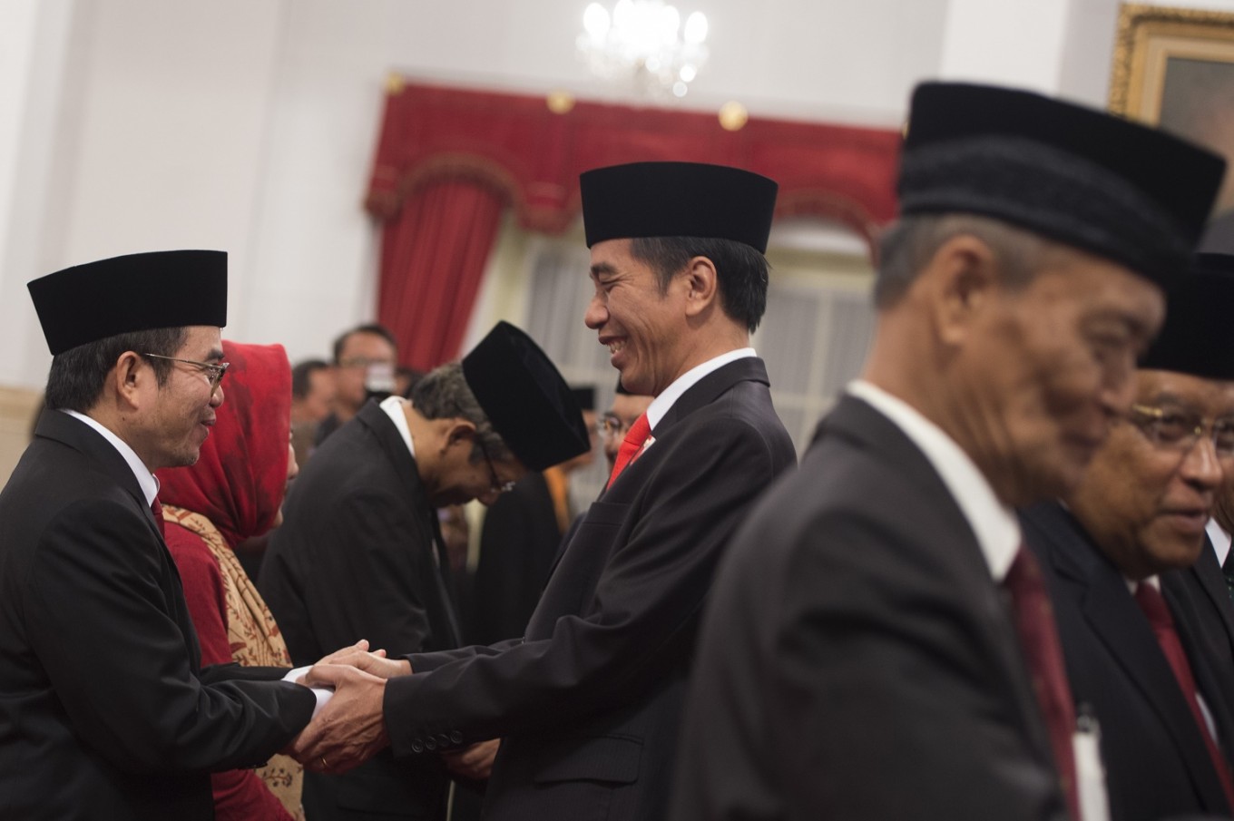 Hasil gambar untuk jokowi working