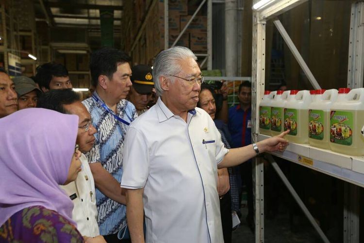 Indonesia postpones industrial sugar auction